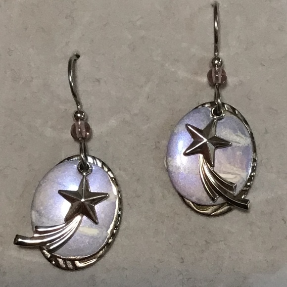 Shooting Star Earrings 💫 - Picture 1 of 1